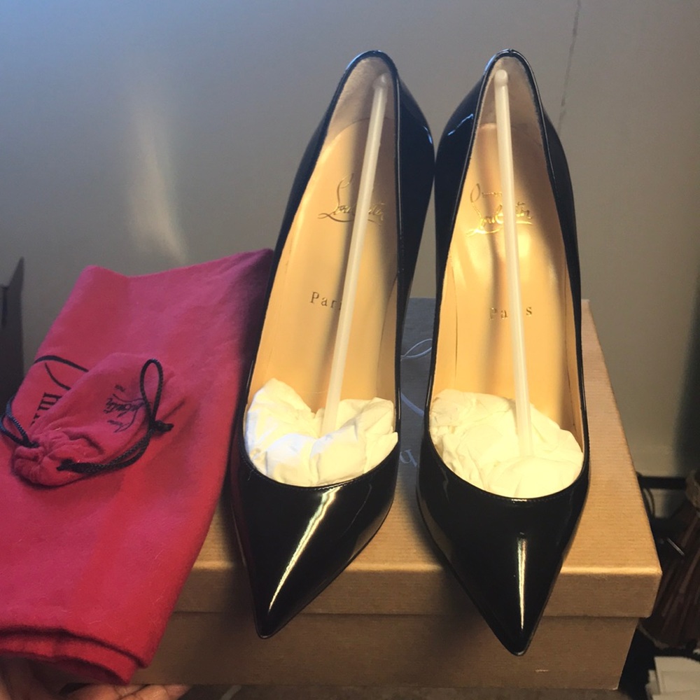 NEW Christian Louboutin Pigalle Follies